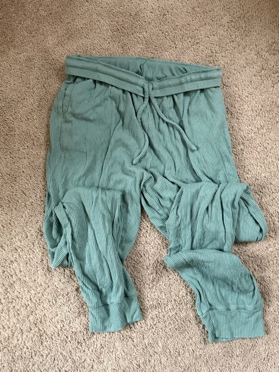 ALO Yoga Pants - alo high waist whisper pant